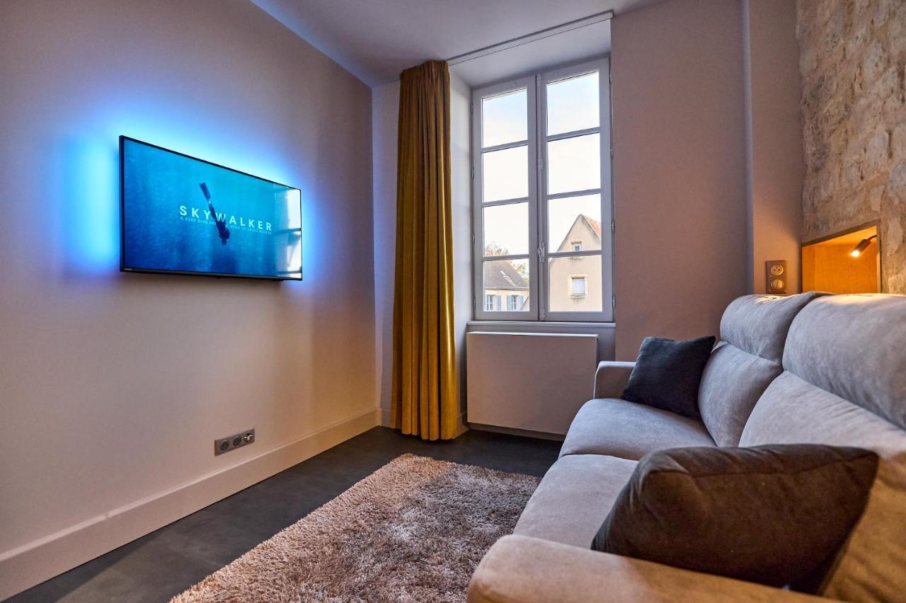Appartement Montagnon - Les Suites Du Palais - Classe 4 Etoiles, Parking Prive, Vue Cathedrale, 3 Chambres, Primo C0Nciergerie 讷韦尔 外观 照片