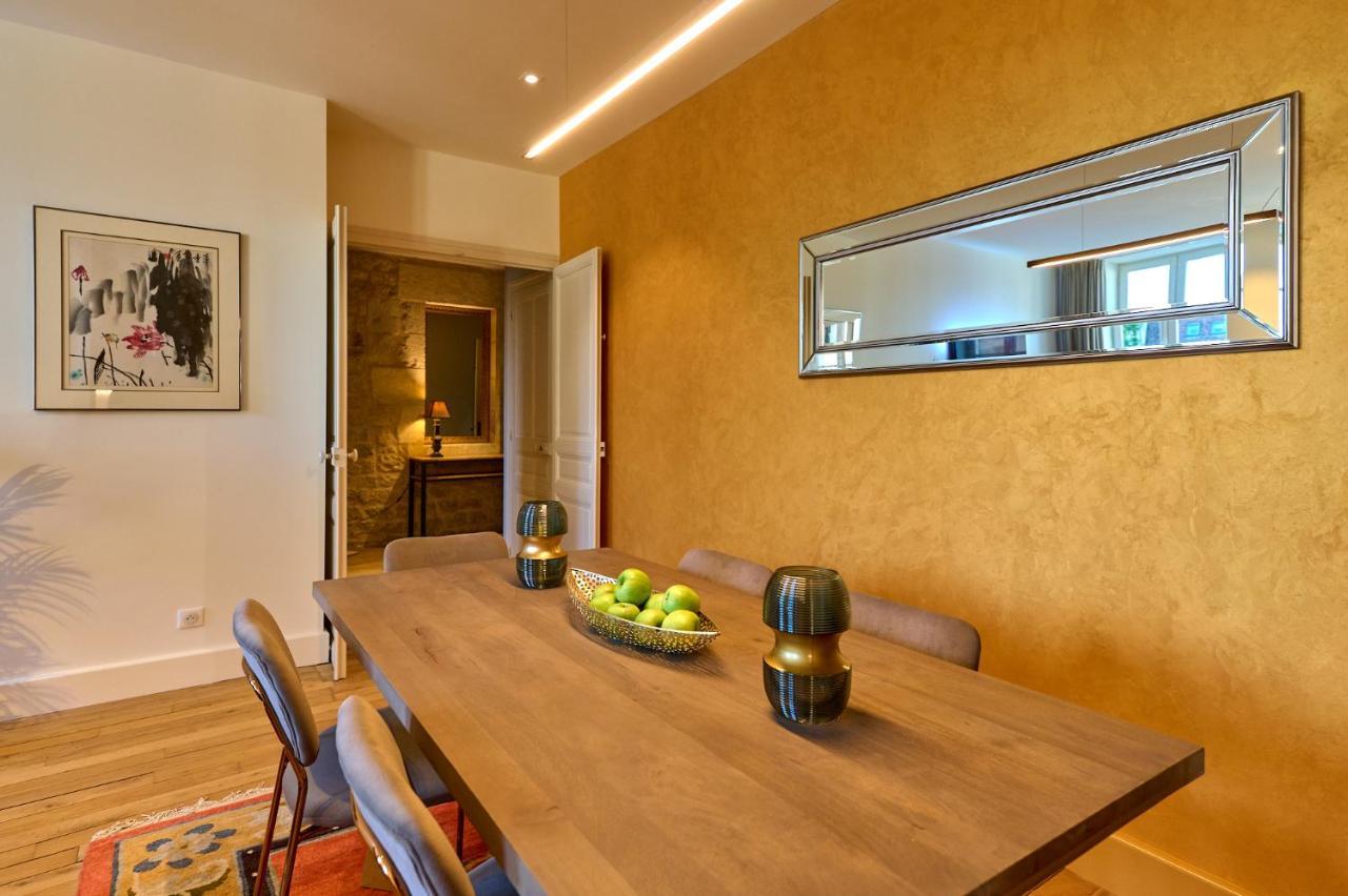 Appartement Montagnon - Les Suites Du Palais - Classe 4 Etoiles, Parking Prive, Vue Cathedrale, 3 Chambres, Primo C0Nciergerie 讷韦尔 外观 照片
