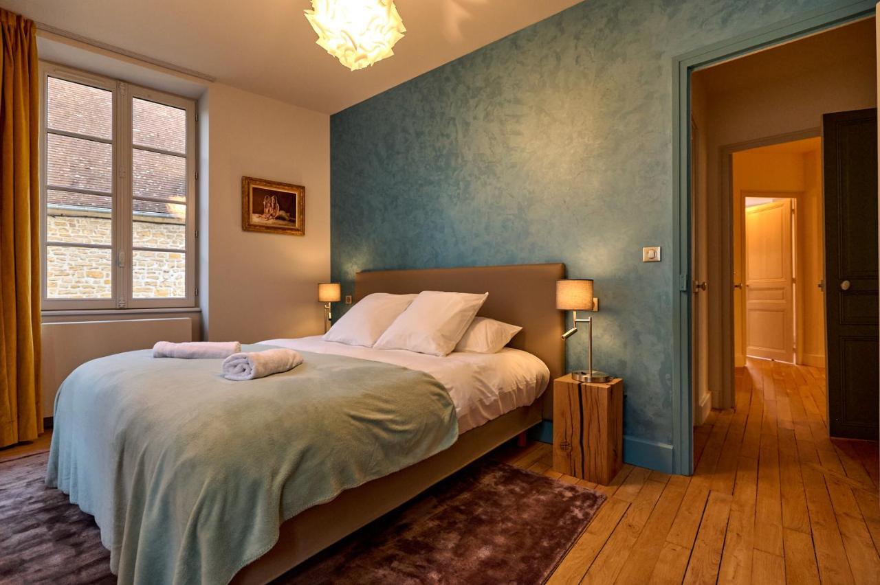 Appartement Montagnon - Les Suites Du Palais - Classe 4 Etoiles, Parking Prive, Vue Cathedrale, 3 Chambres, Primo C0Nciergerie 讷韦尔 外观 照片