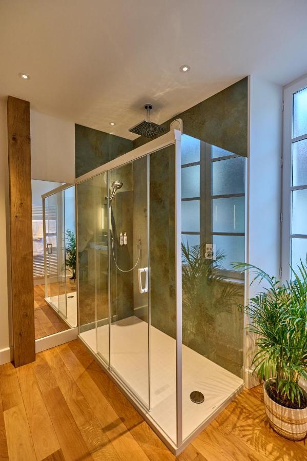 Appartement Montagnon - Les Suites Du Palais - Classe 4 Etoiles, Parking Prive, Vue Cathedrale, 3 Chambres, Primo C0Nciergerie 讷韦尔 外观 照片